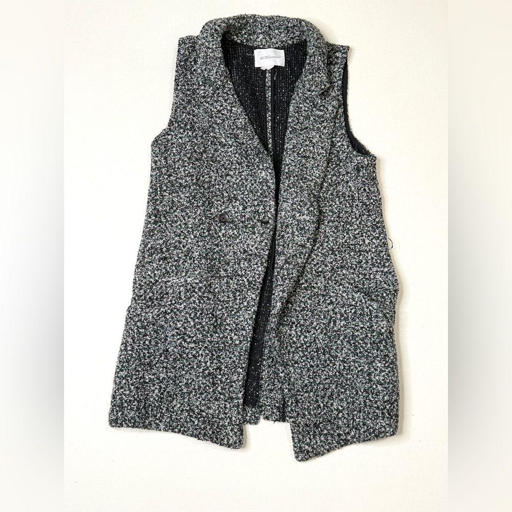 BCBGeneration Black and White Tweed Vest Boucle’ Sleeveless Size Medium